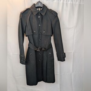 Burberry Classic Black Trench Coat Size 6 In VGUC